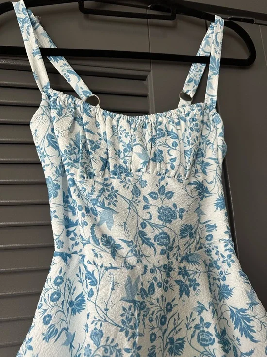 NWT Selfie Leslie Provence Bloom Tiered Midi Dress Floral Blue - Size small - Picture 7 of 9